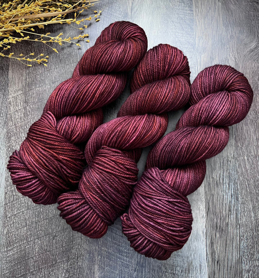 Black Coral Nouveau Worsted