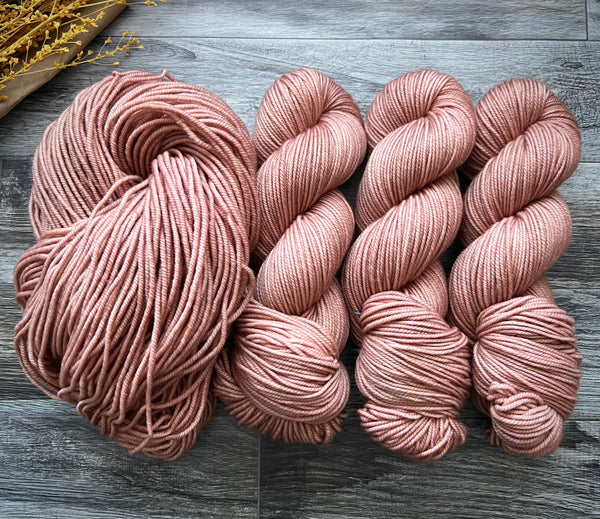 Lydia Nouveau Worsted