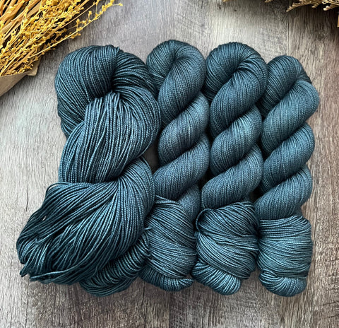 A Bitter Blue Twist Sock