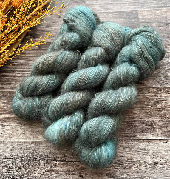Crescent Suri Lace