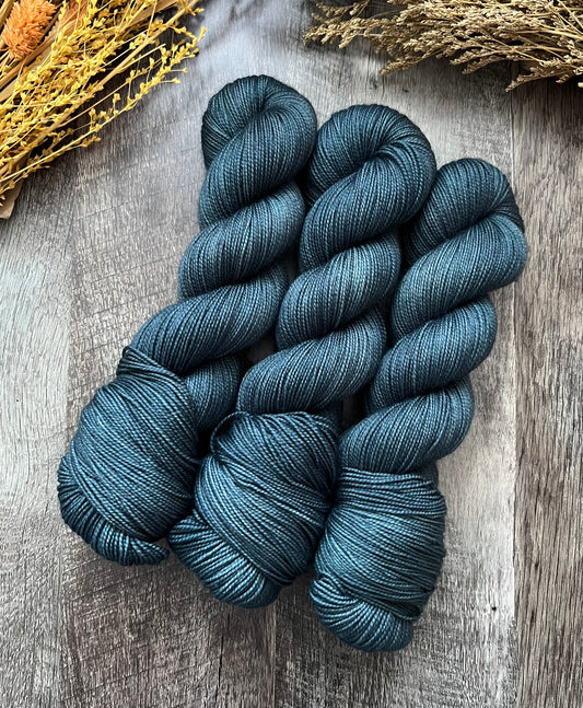 A Bitter Blue Twist Sock
