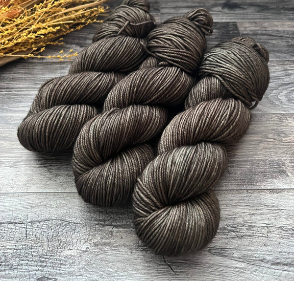 Gothic Iron Nouveau Worsted
