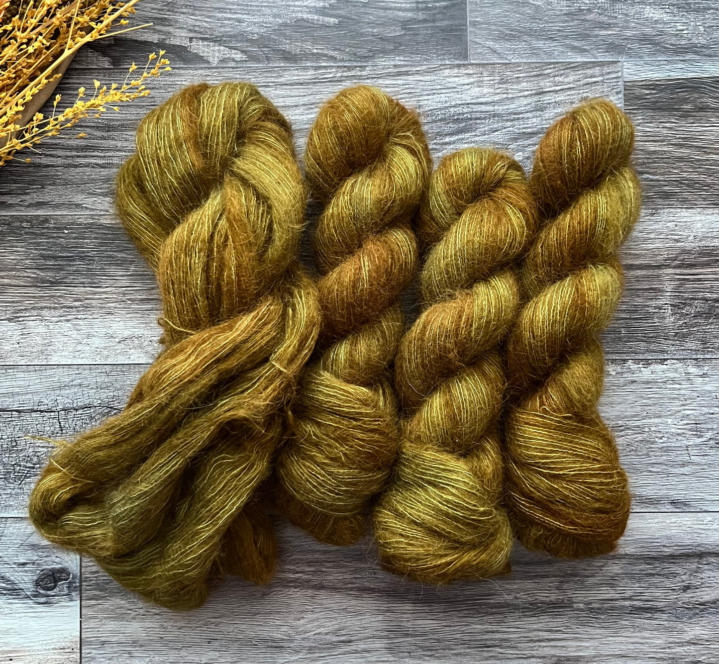 Vineyard Suri Lace