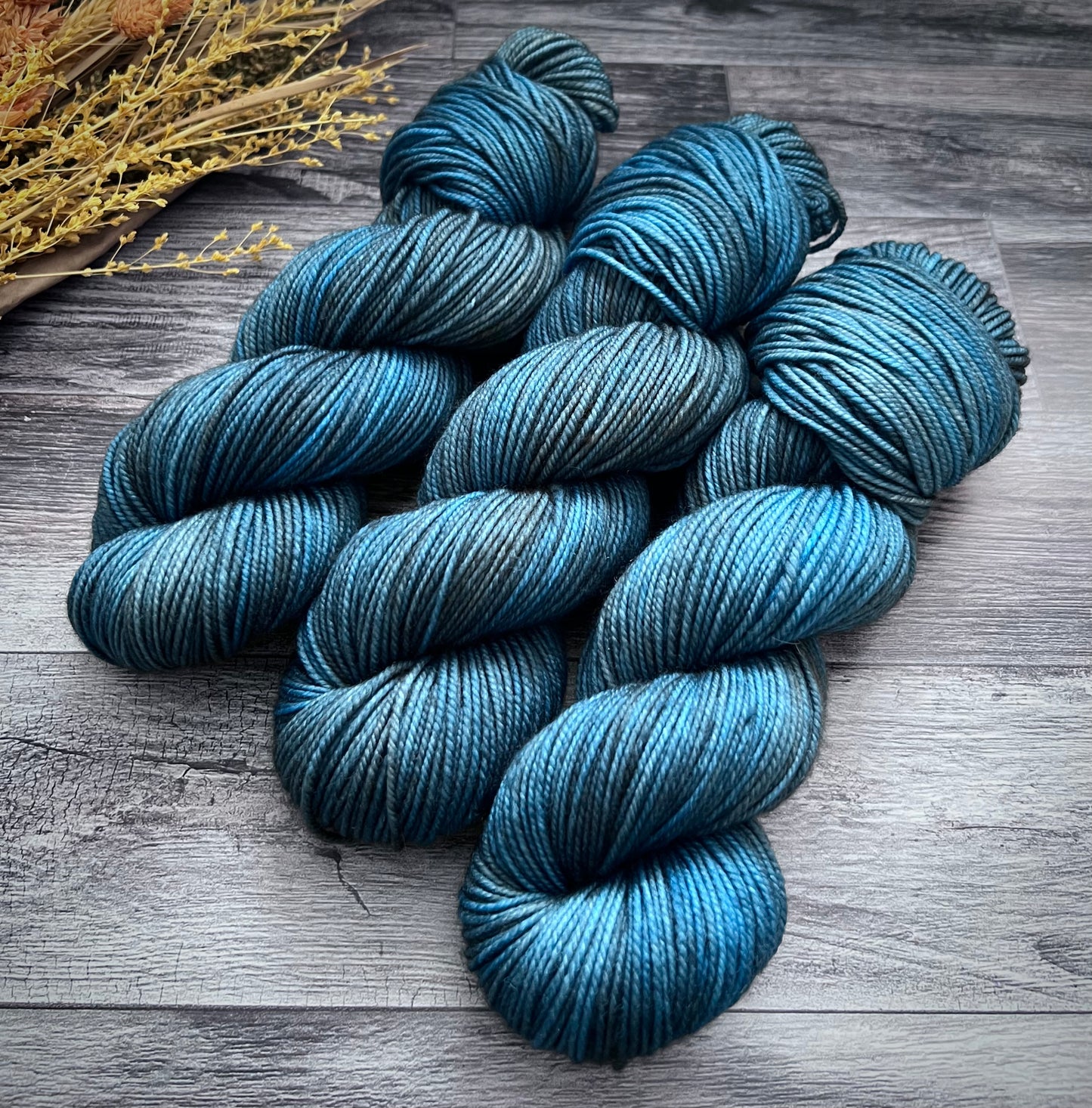 Crescent Nouveau Worsted