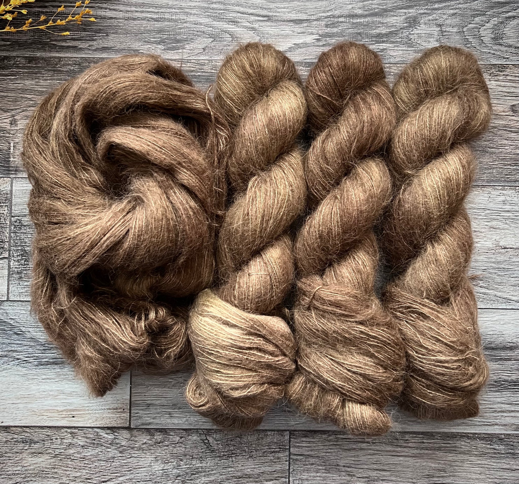 Willow Suri Lace