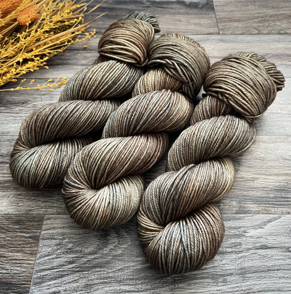 Scattered Stones Nouveau Worsted