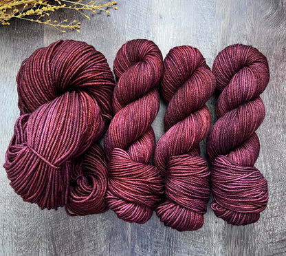 Black Coral Nouveau Worsted